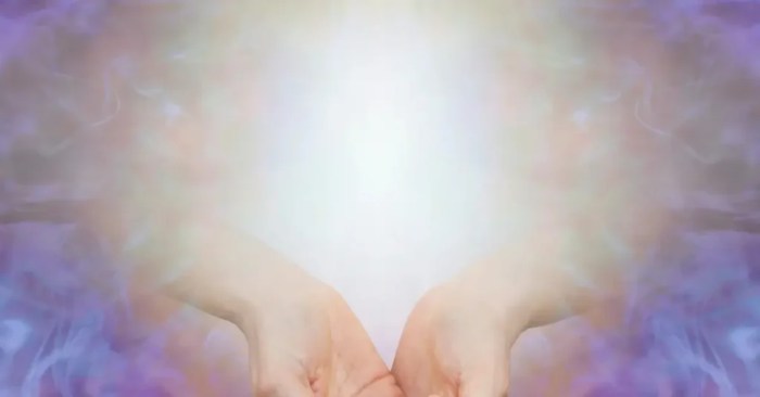 Awareness meditation mindful open man sitting ian stauffer consciouslifestylemag